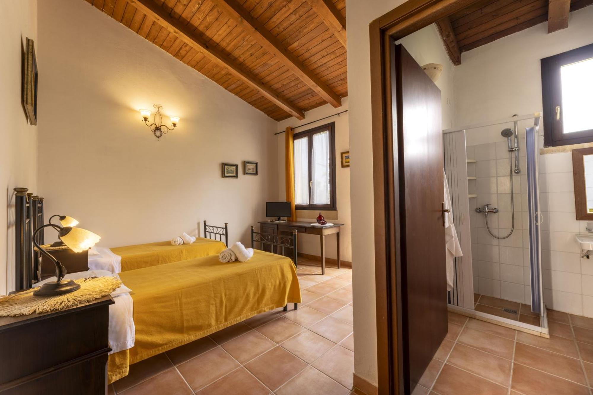 Tenuta Santicuti Acaya Buitenkant foto
